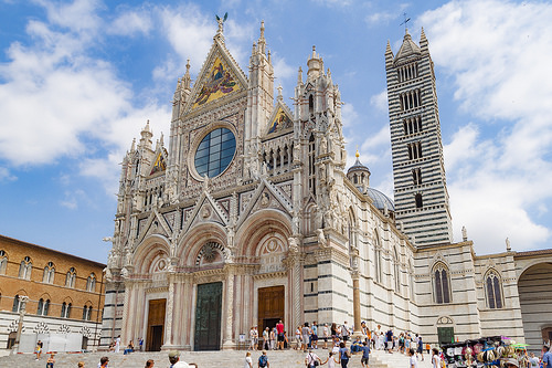 シエナはイタリアで人気の観光スポット 大聖堂などのおすすめ名所がたくさん Travelnote トラベルノート