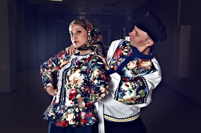 ロシアの民族衣装をご紹介 男性 女性用の種類や特徴をチェック Travelnote トラベルノート
