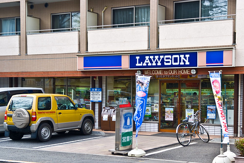 舞浜駅 ディズニー周辺のコンビニまとめ 入園前に立ち寄りやすい便利なお店も Travelnote トラベルノート