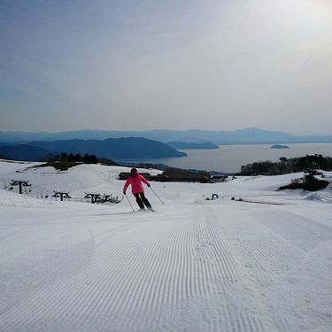 滋賀県のスキー場おすすめベスト8 子供が遊べてナイター付きのゲレンデへ Travelnote トラベルノート