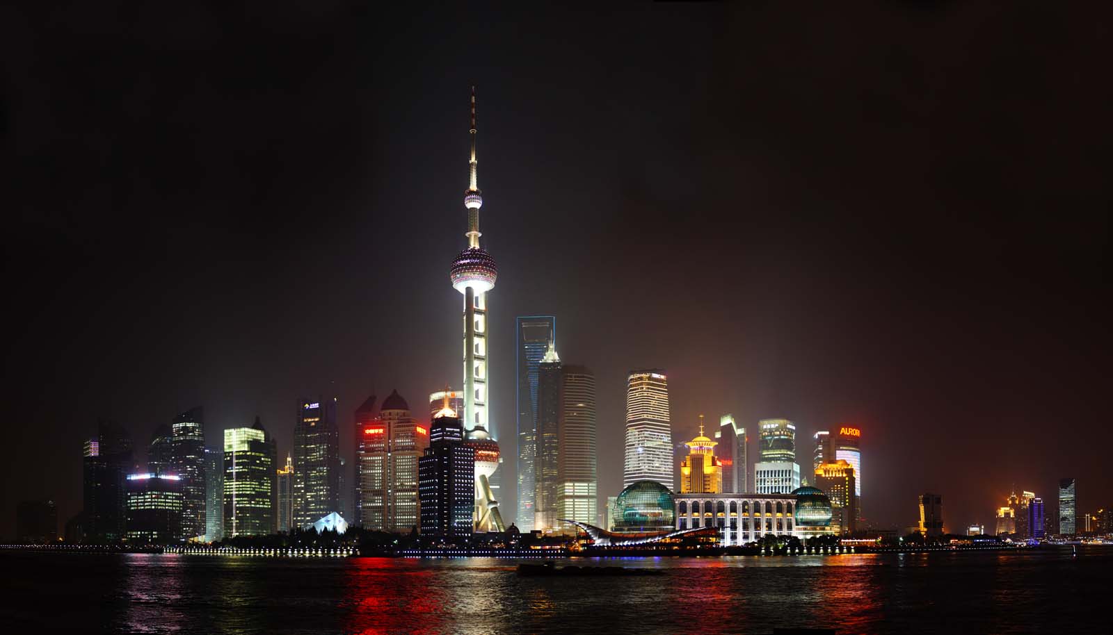 上海ナイトクルーズの予約はどこで？料金は？ゆったりと夜景を楽しむ！