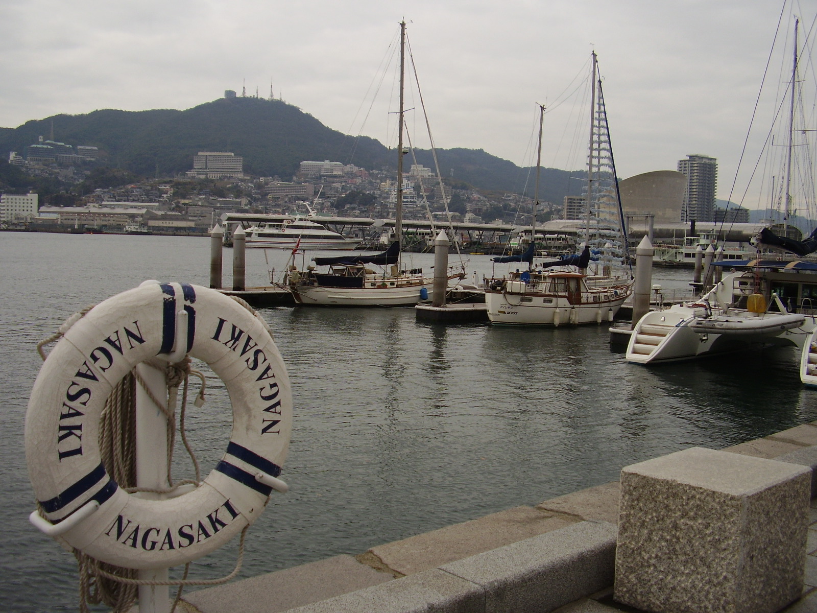 長崎の出島ワーフはグルメの宝庫！おすすめのランチは新鮮な海鮮が人気！