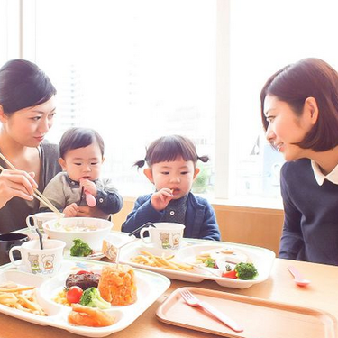 梅田ランチ 子連れ歓迎の人気店10選 キッズスペース 個室がある店は Travelnote トラベルノート