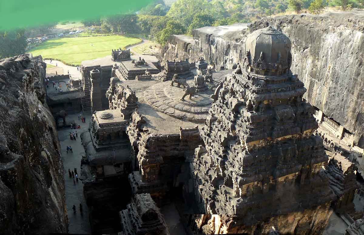 エローラ石窟群！インド旅行で外せない世界遺産！3つの宗教遺跡の見どころは？