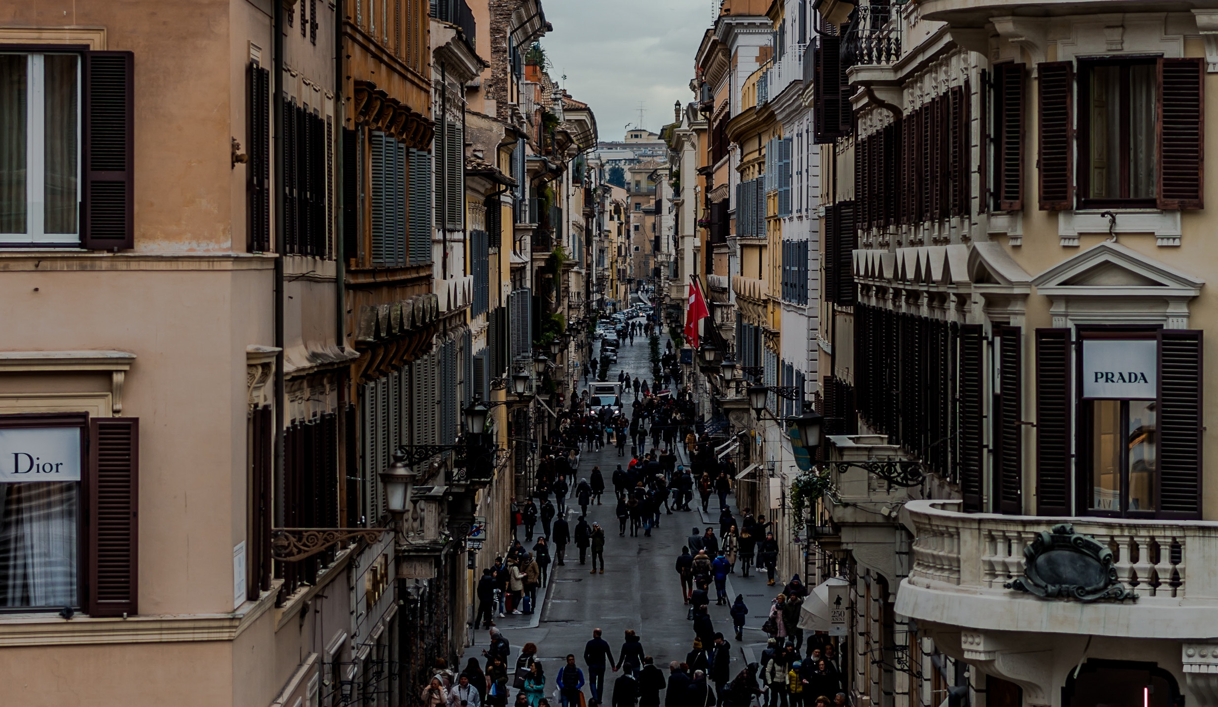 スペイン広場のおすすめ見どころは階段 ローマの休日でおなじみ Travelnote トラベルノート