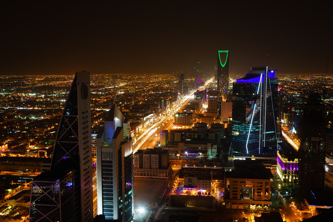 サウジアラビアの首都・リヤド周辺を観光の見所！現代と過去が交差する？