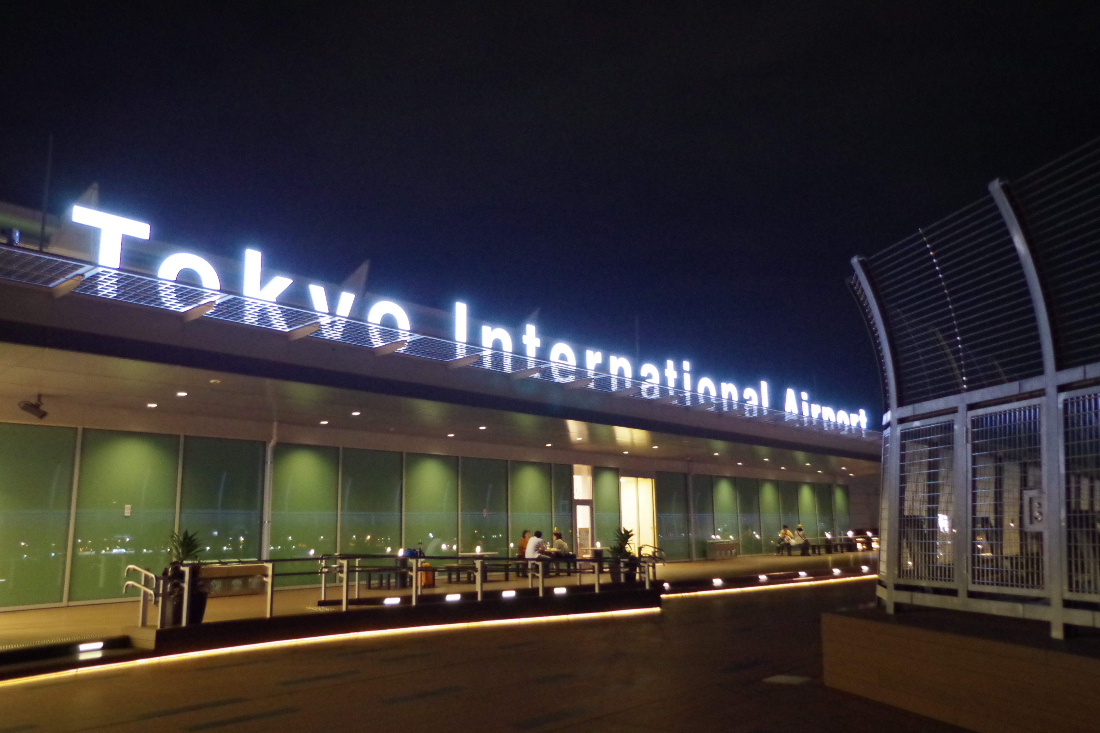 羽田空港デートの人気プラン！プラネタリウムや夜景スポットを紹介！