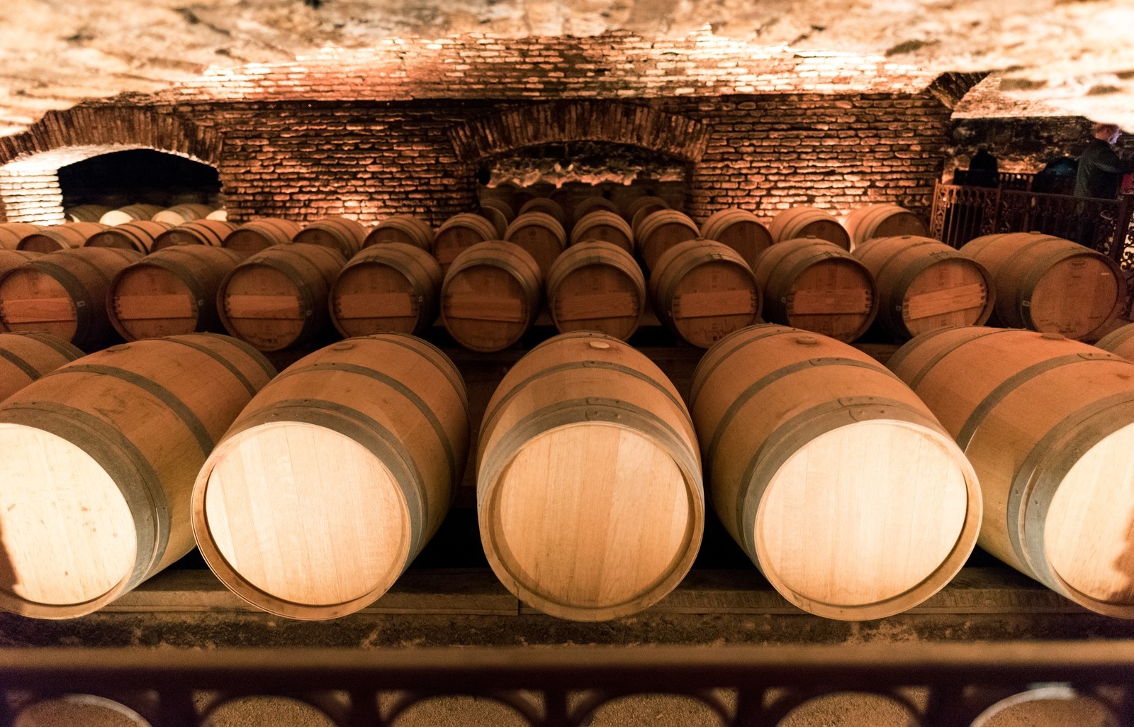 モルドバは治安もよくて観光におすすめ！ワイン・料理を堪能できるスポットは？