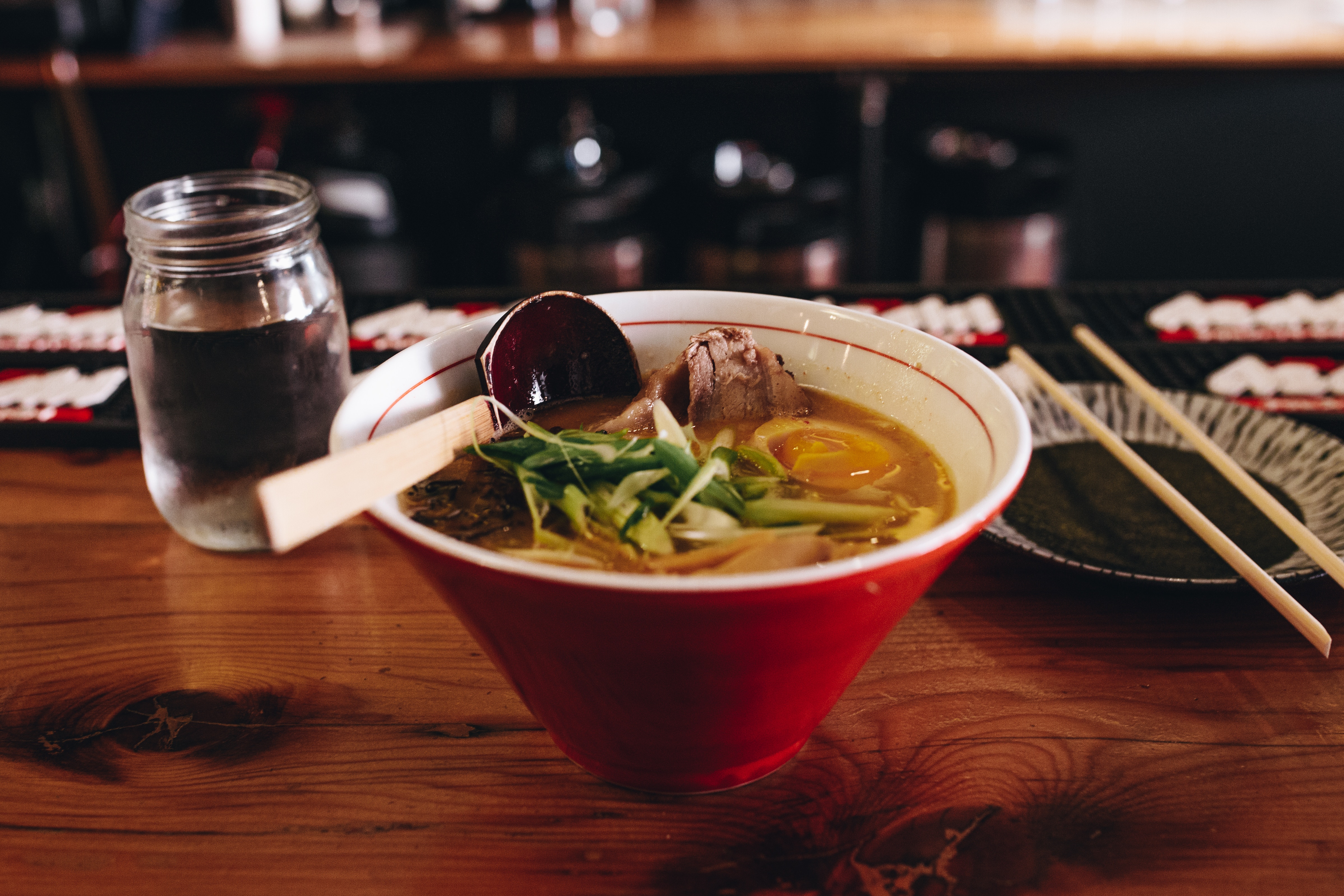 富士市でラーメンを食べよう！深夜営業の人気店やおすすめの安い所もご紹介！