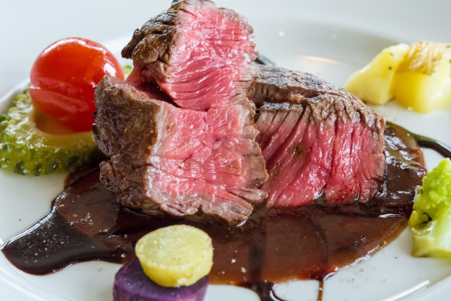 新橋で美味しい肉料理の肉バルは 個室ありの人気店やおすすめの店まとめ Travelnote トラベルノート