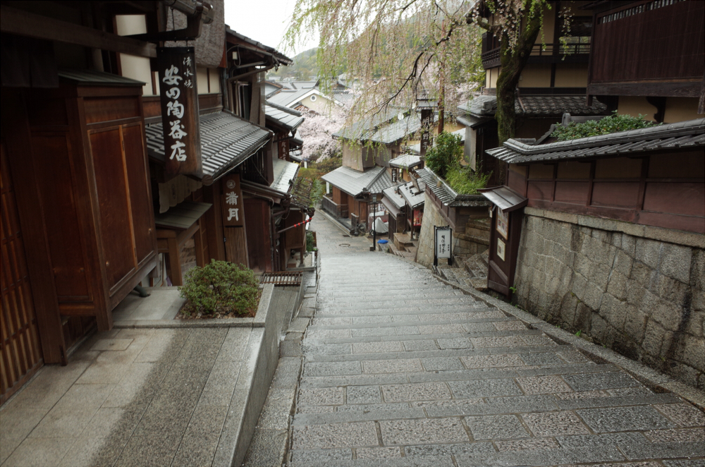 三年坂（京都）を紹介！おすすめの食べ歩き・ランチやアクセス方法など