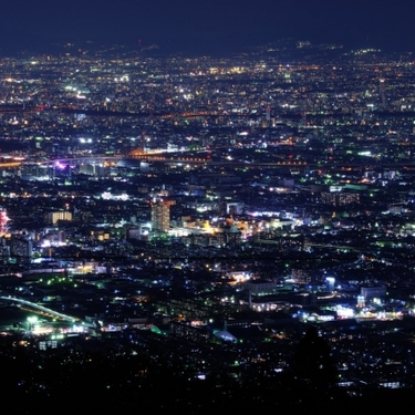 信貴生駒スカイラインは夜景の絶景スポット 通行料金無料区間もある Travelnote トラベルノート