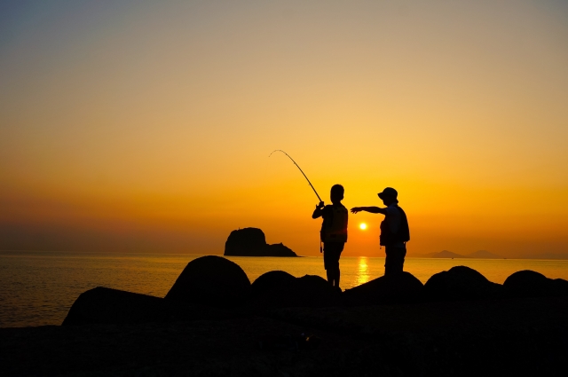 神島では釣りが楽しめる！昼・夜のおすすめポイントや魚種紹介！