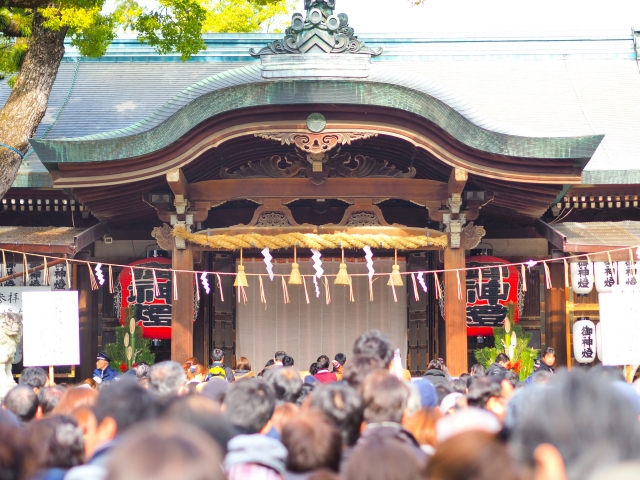 石切劔箭神社 石切神社 の参道は占い屋だらけ お守りも人気のパワースポット Travelnote トラベルノート