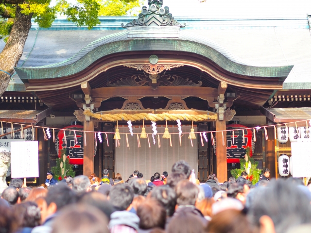 石切劔箭神社 石切神社 の参道は占い屋だらけ お守りも人気のパワースポット 2ページ目 Travelnote トラベルノート