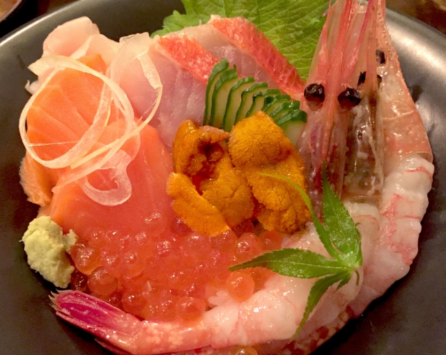 小田原の海鮮丼で舌鼓 ランチが安い人気店やおすすめの店をランキングで紹介 Travelnote トラベルノート