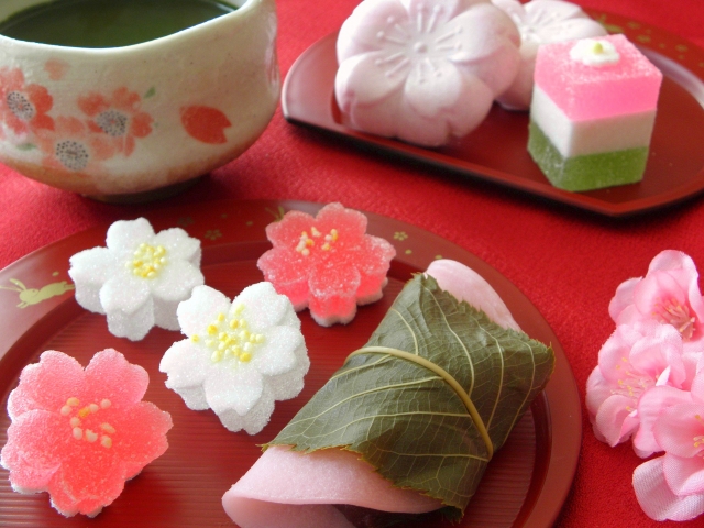 桜餅は関東と関西で名前も見た目も別物？違いとルーツを調査してみた！