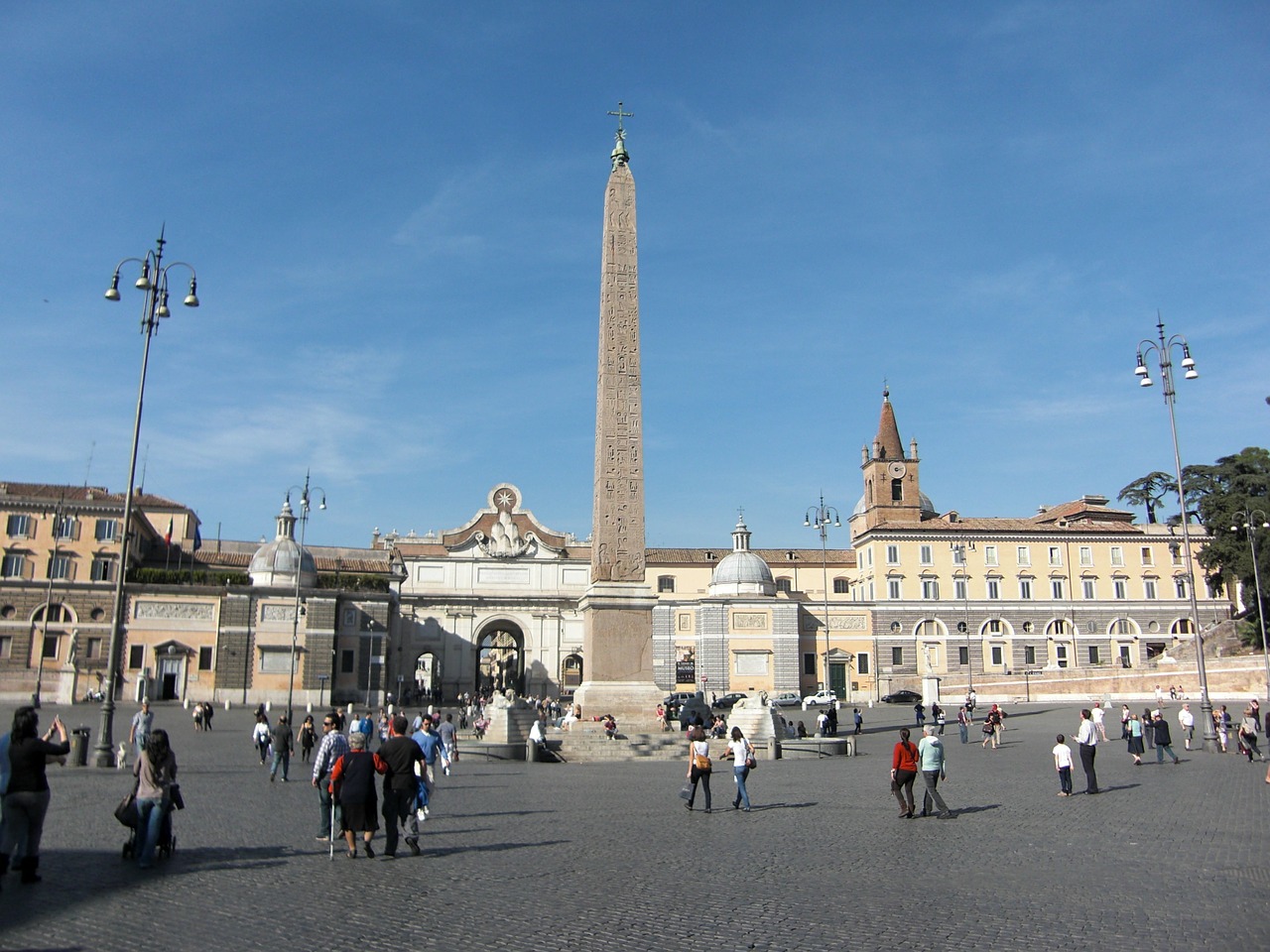ポポロ広場 はローマで人気の観光名所 周辺のおすすめスポットは 2ページ目 Travelnote トラベルノート