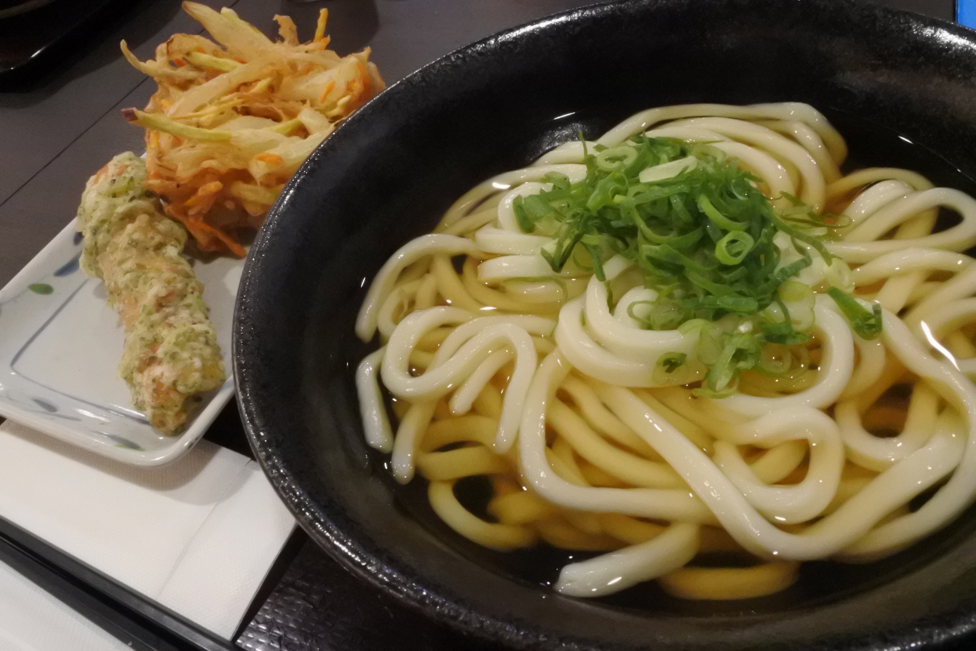 丸亀製麺の無料アプリクーポンがおすすめ うどんや天ぷらが安く食べられる Travelnote トラベルノート