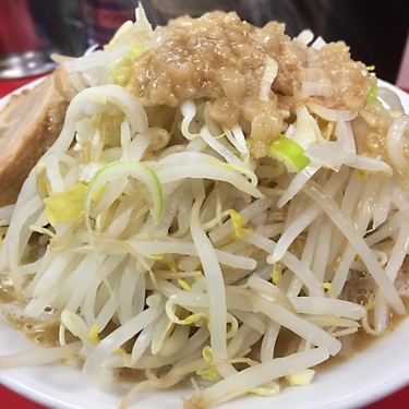 ラーメン荘 夢を語れ は京都で生まれた名店 絶品の二郎系ラーメンが人気 Travelnote トラベルノート