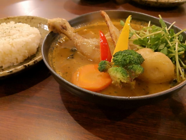 ラマイは札幌のスープカレーの人気店！おすすめメニューや値段は？