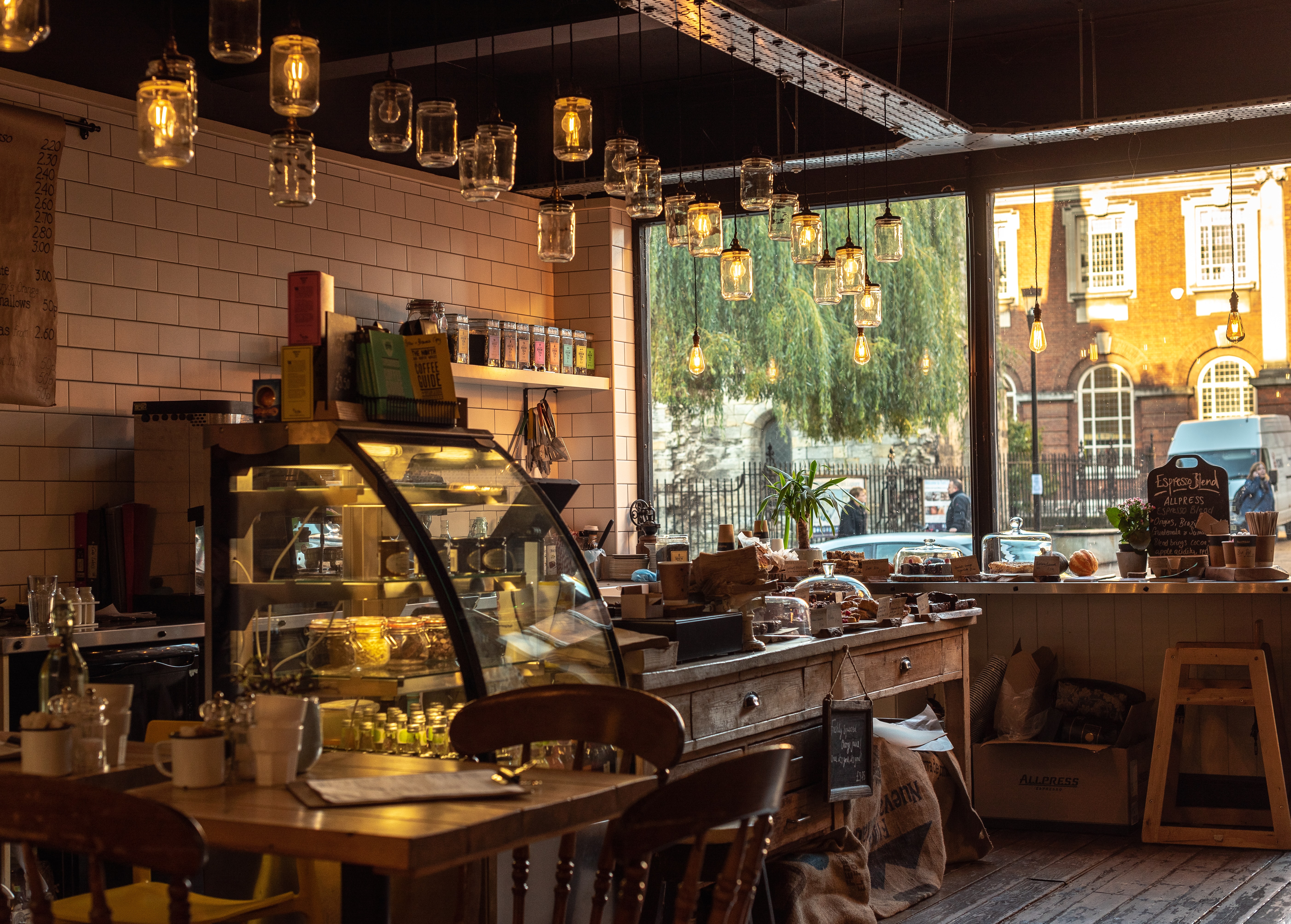 銀座トリコロールは創業80年の老舗喫茶！優雅な空間でモーニングを楽しもう！