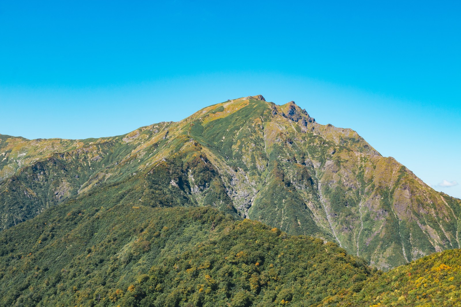 北アルプス「水晶岳」で絶景を堪能！おすすめの登山コースもご紹介！