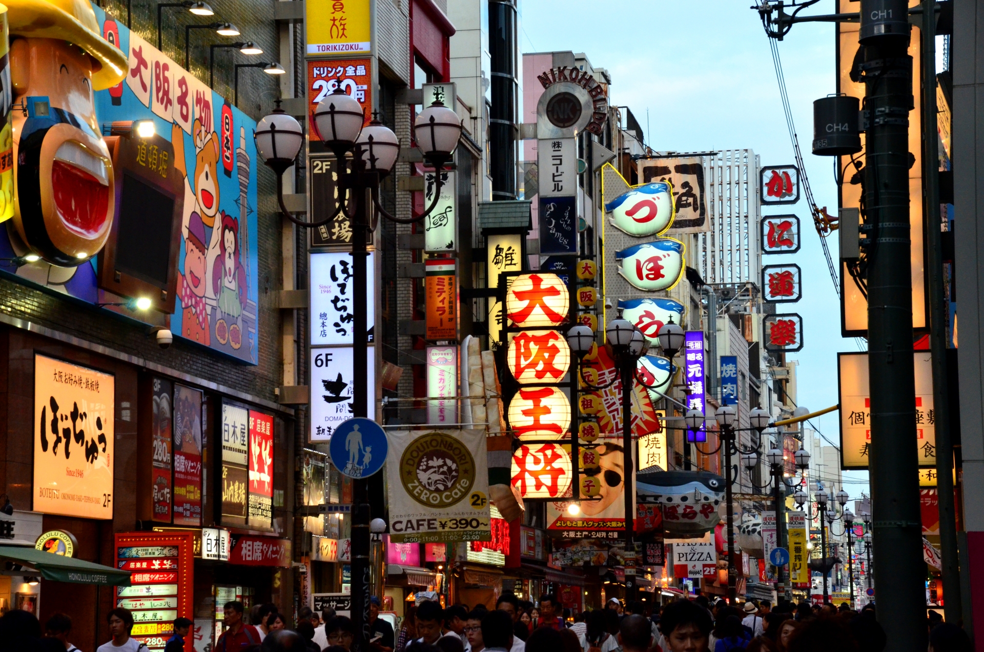 大阪の夜遊びスポットを徹底リサーチ！女子から人気のお店もご紹介！