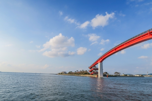 中の島大橋 は恋が叶う場所 赤い歩道橋は木更津の絶景スポット Travelnote トラベルノート