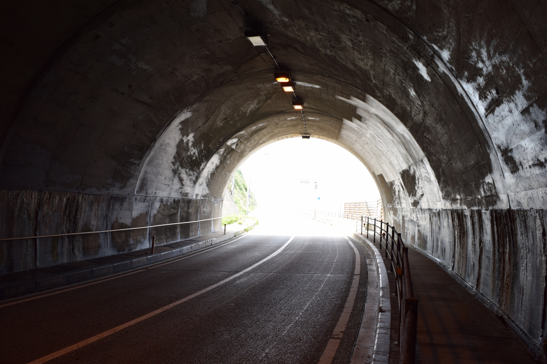 神奈川 小坪トンネル は有名な心霊スポット 驚愕の体験談も Travelnote トラベルノート